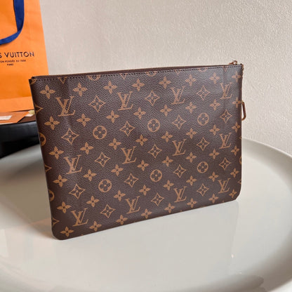 Louis Vuitton Key Pouch L "Monogram Eclipse"
