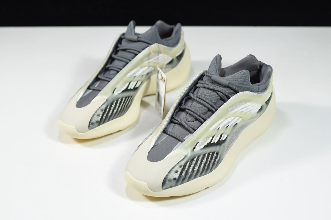 Yeezy 700 V3 "Fade Salt"