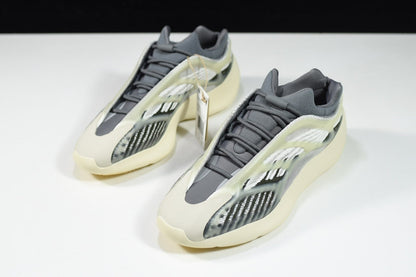Yeezy 700 V3 "Fade Salt"