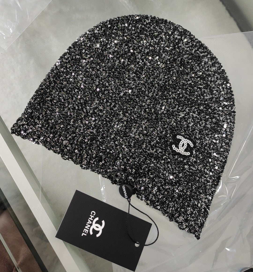 Chanel Beanie "Silver Glitter"