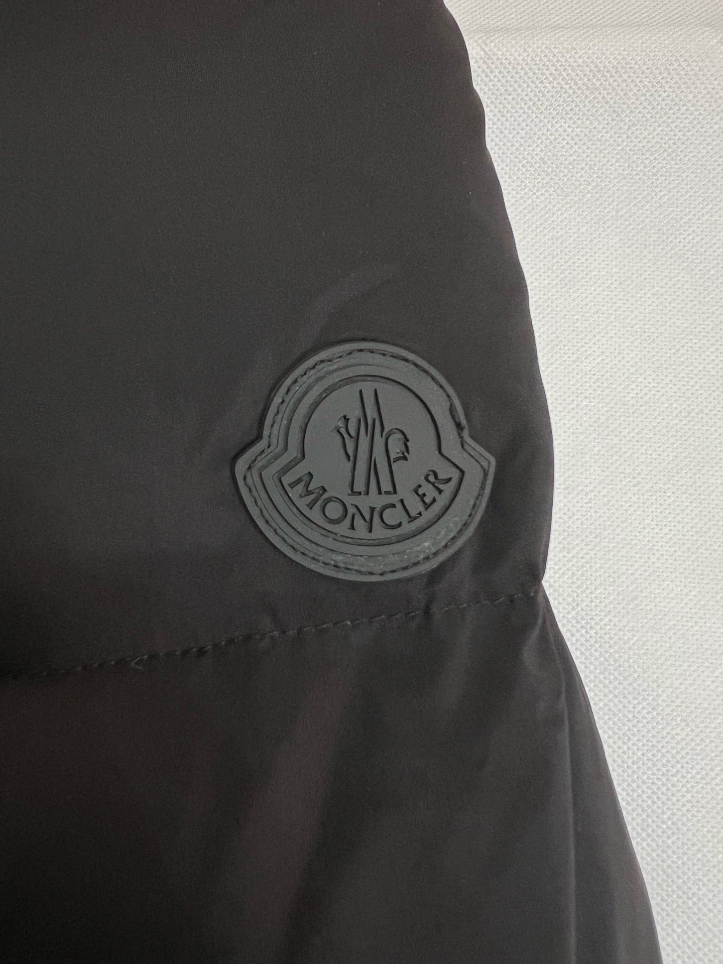 Moncler Forez Hooded Short Down Jacket "Black"
