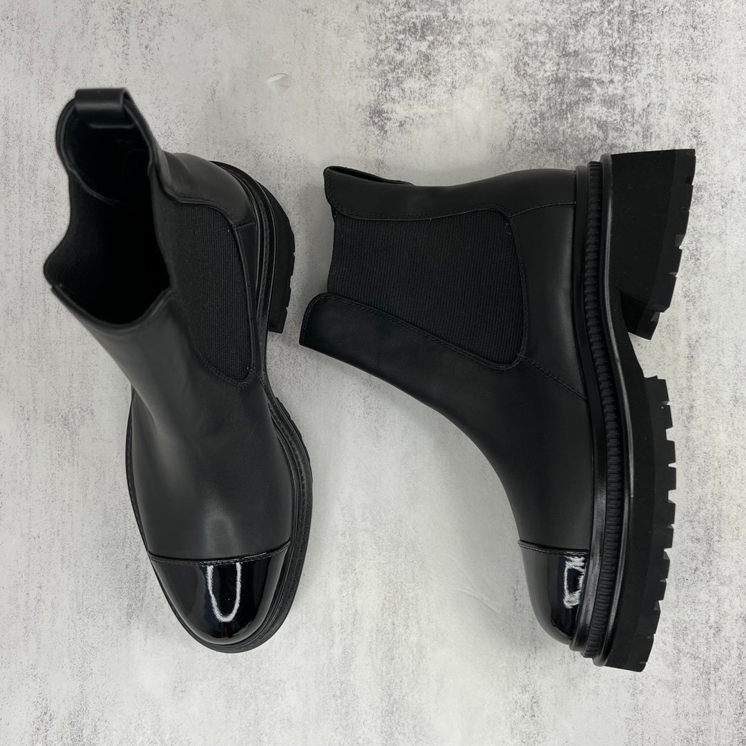 Chanel Chelsea Boots "Black"