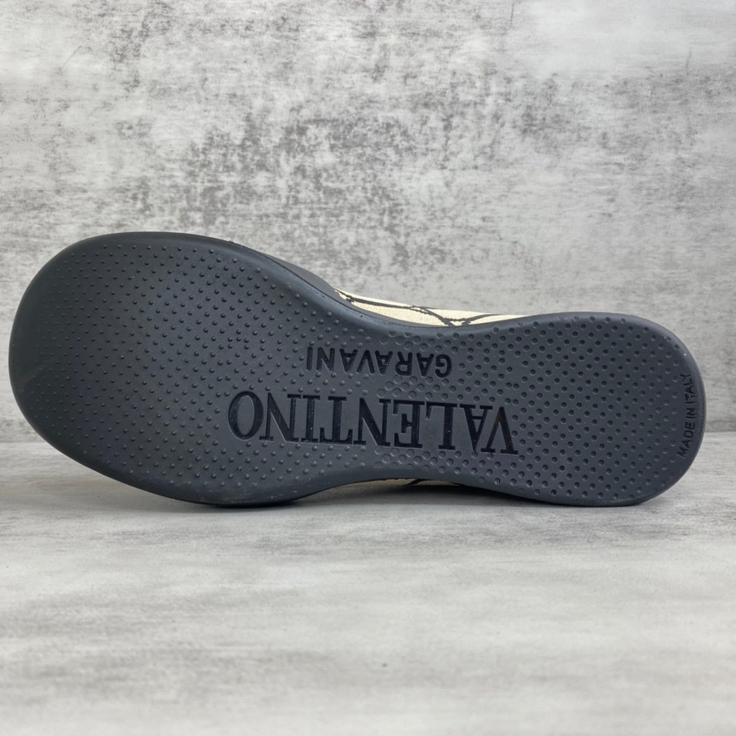 Valentino Garavani Cityshore "Beige-Black Monogram"