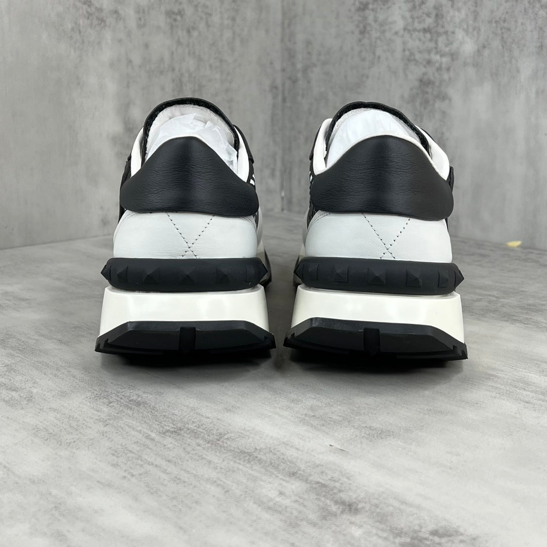 Valentino Garavani Netrunner "White-Black"