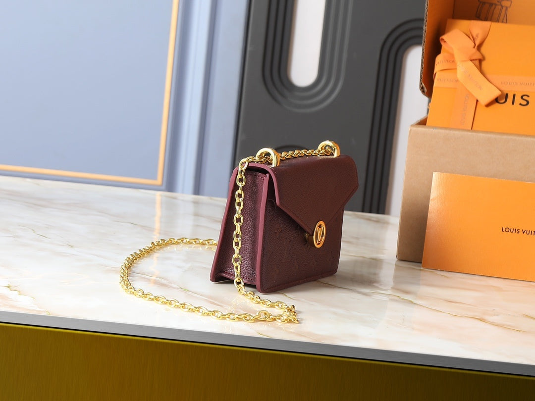 Louis Vuitton Wallet On Chain Rosy "Monogram Empreinte Leather"