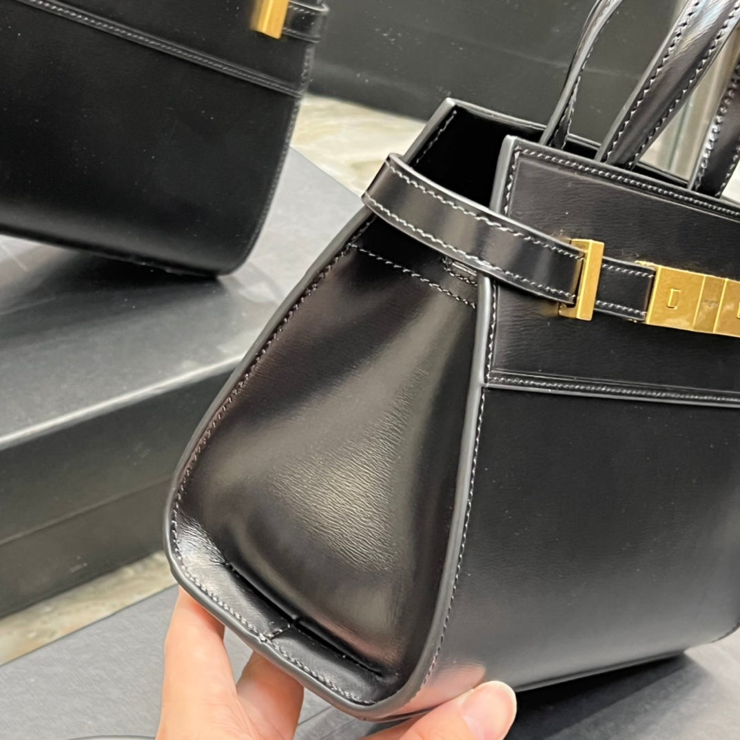 Saint Laurent Manhattan Nano Shopping Bag