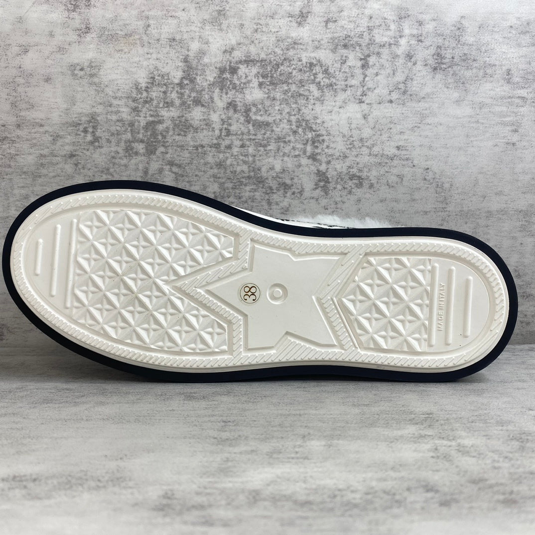 Dior Walk'N'Dior "White-Black"