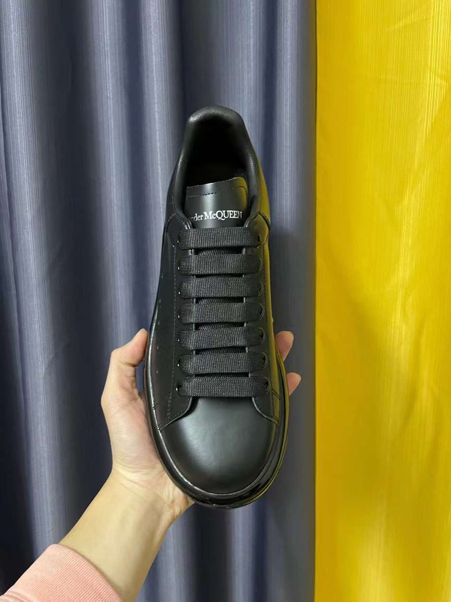 Alexander McQueen Oversized "Black Clear Sole"