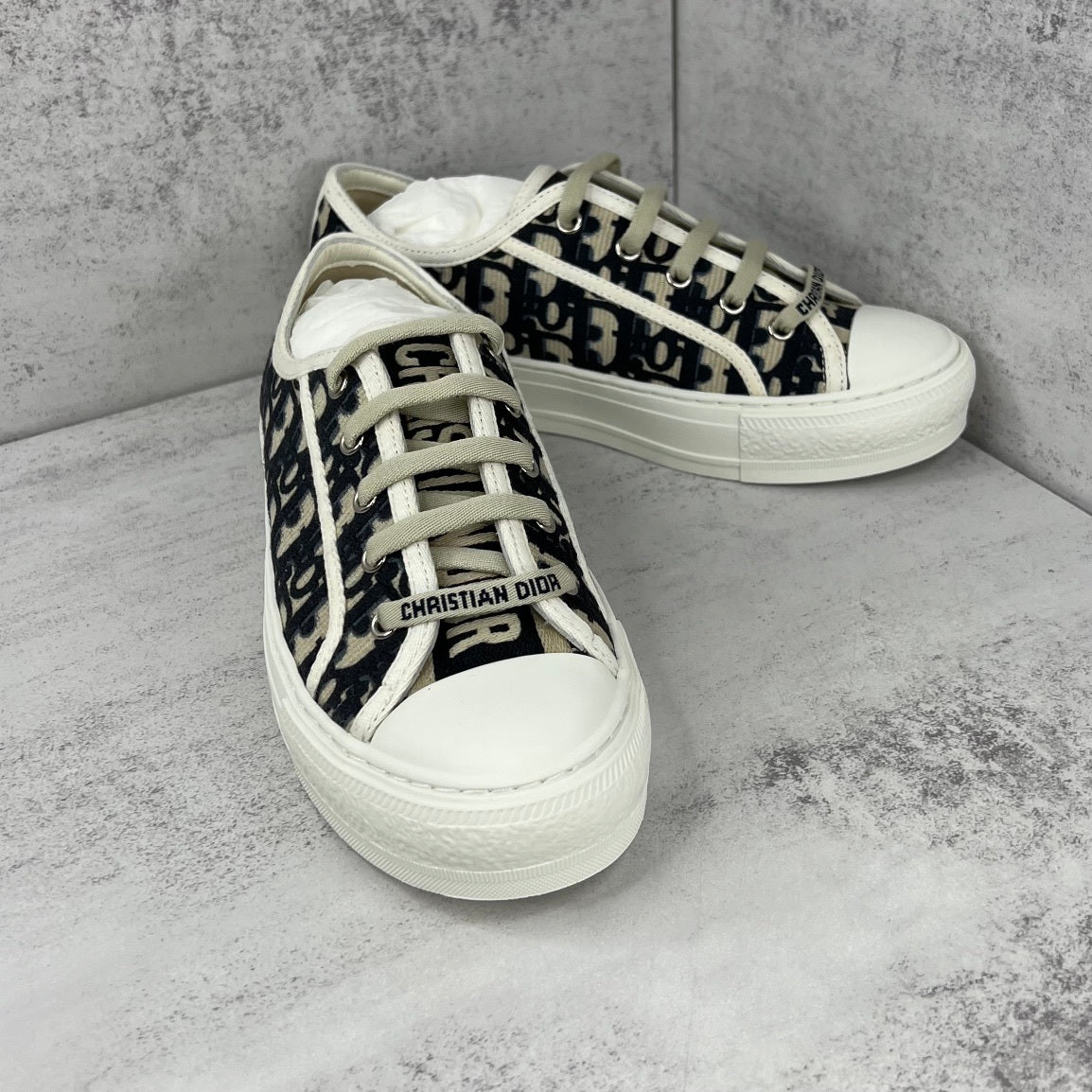 Dior Walk'N'Dior "Beige-Black-White"