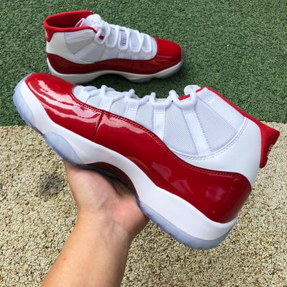 Air Jordan 11 Retro "Cherry"