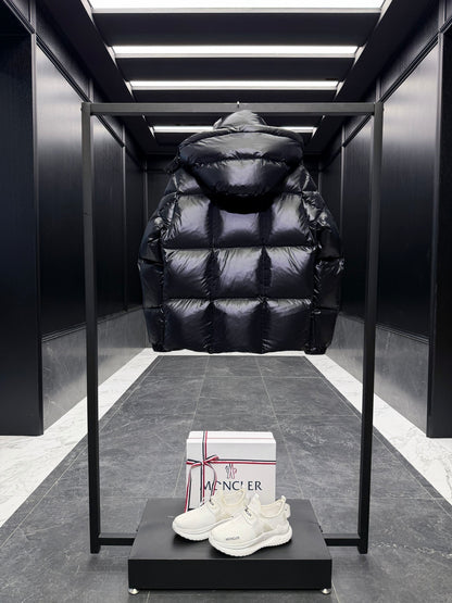 Moncler Parana Hooded Short Down Jacket "Black"