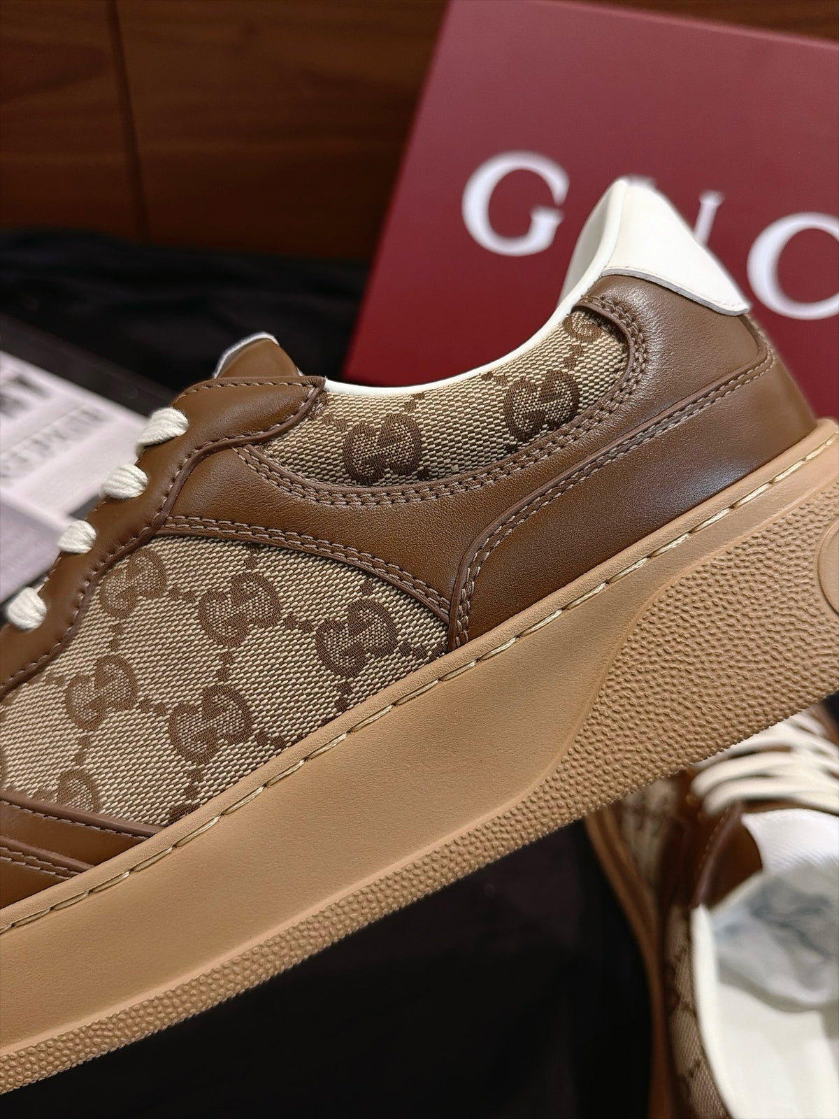Gucci GG Trainer "Beige-Ebony"