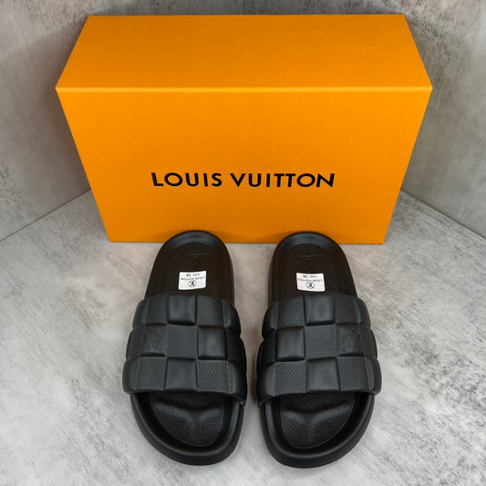 Louis Vuitton Slides "Black"
