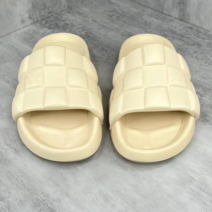 Louis Vuitton Slides "Beige"