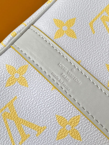 Louis Vuitton Keepall Bandoulière 50
