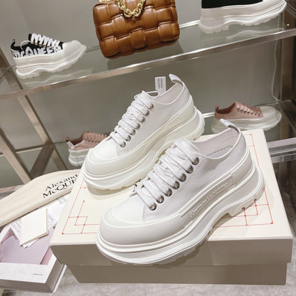Alexander McQueen Tread Slick Low "White"