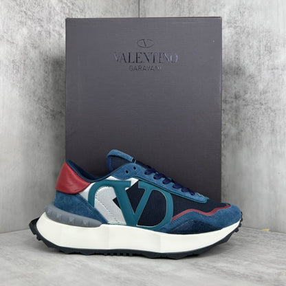 Valentino Garavani Netrunner "Blue-White-Red"