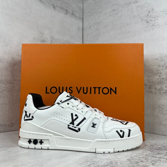 Louis Vuitton Trainers "White-Black Recycled"