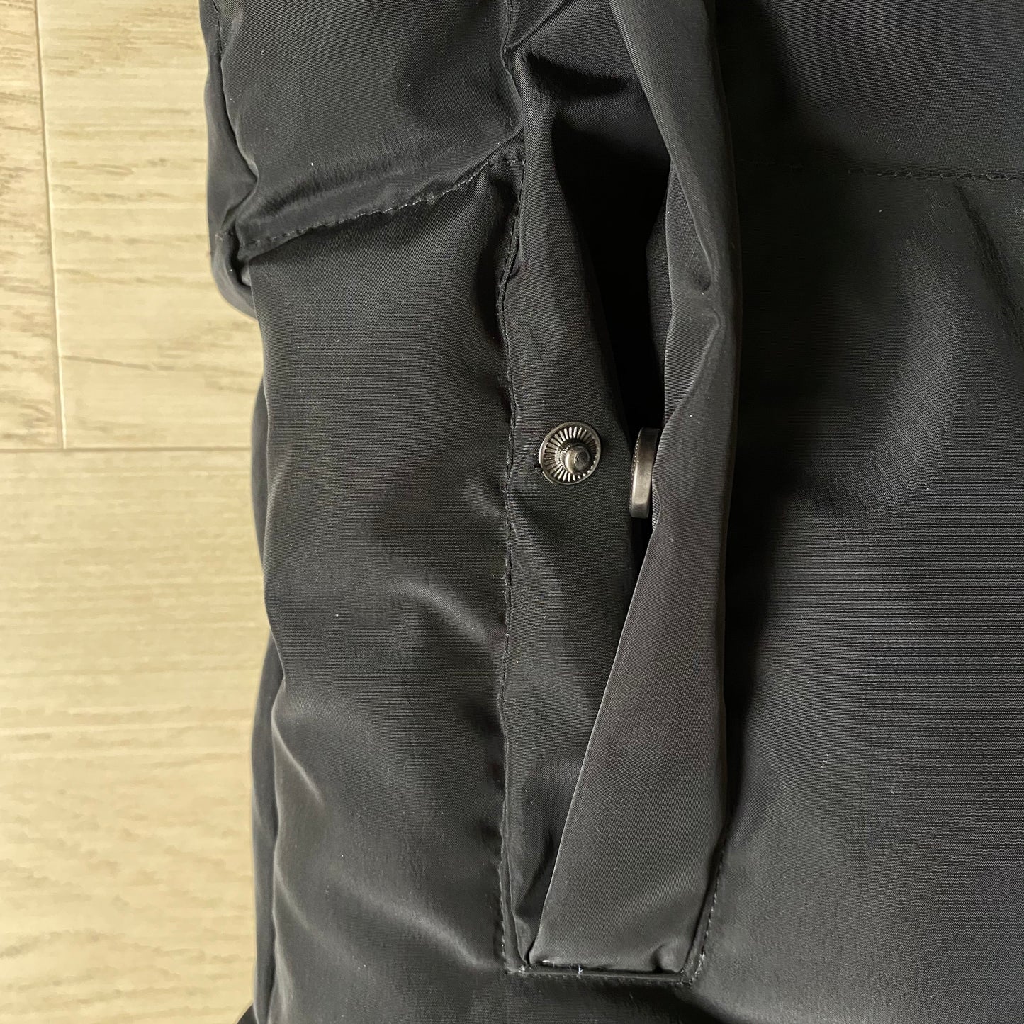 Trapstar Irongate Down Vest "Black"