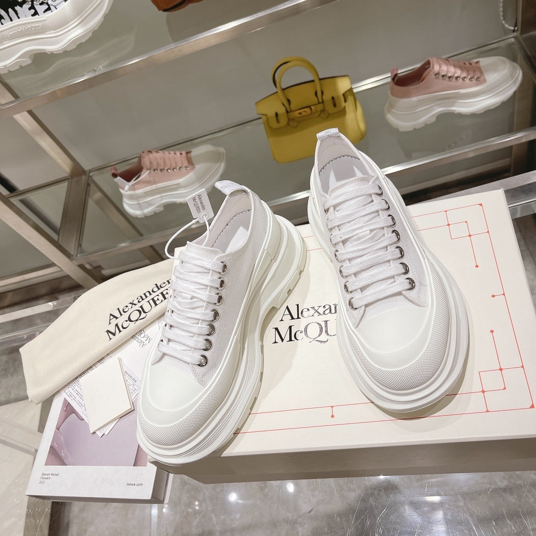 Alexander McQueen Tread Slick Low "White"
