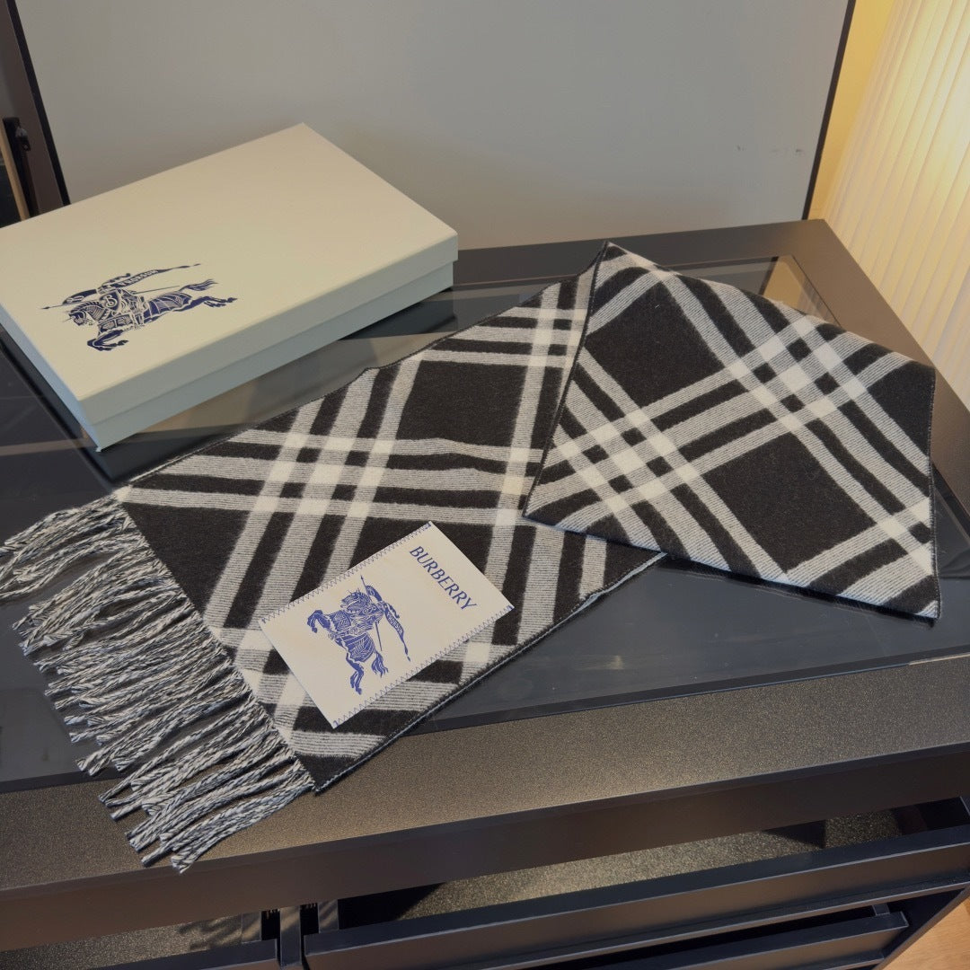 Burberry Check Cashmere Scarf "Black-White"