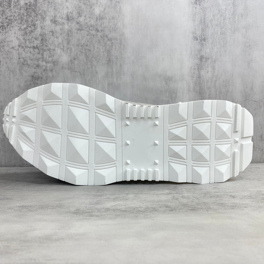 Valentino Garavani Netrunner "Grey-White-Red"