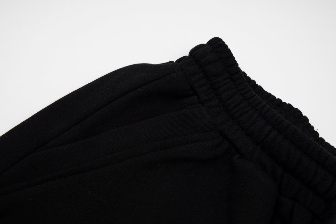 Amiri 22 Shorts "Black"