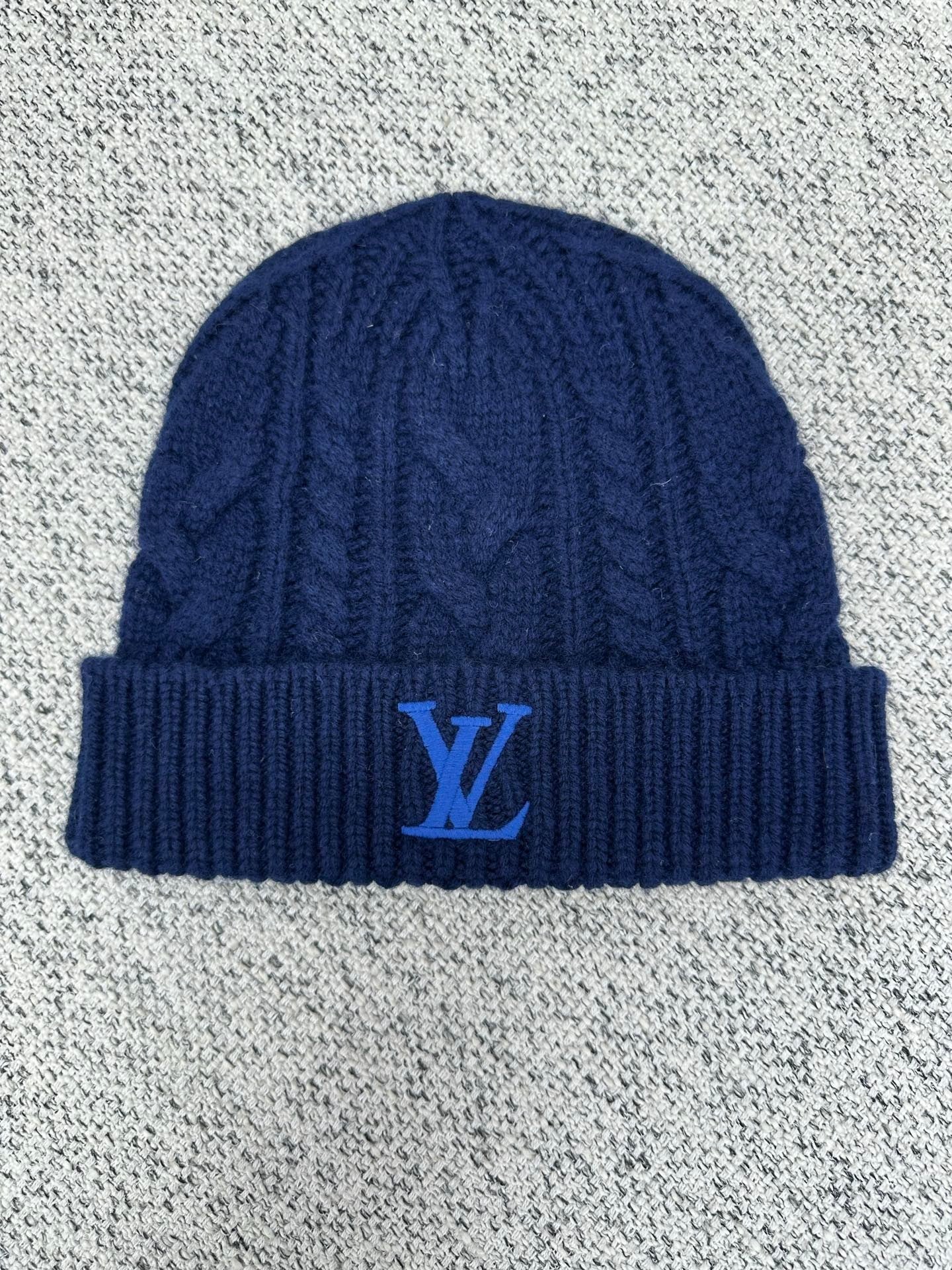 Louis Vuitton Only LV Mini Cable Beanie "Blue"
