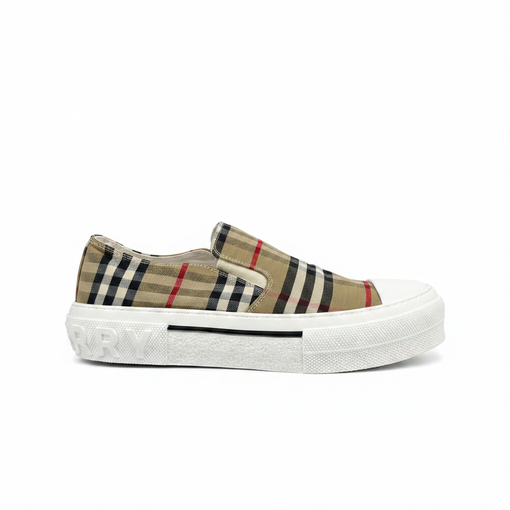 Burberry Slip-On "Beige"