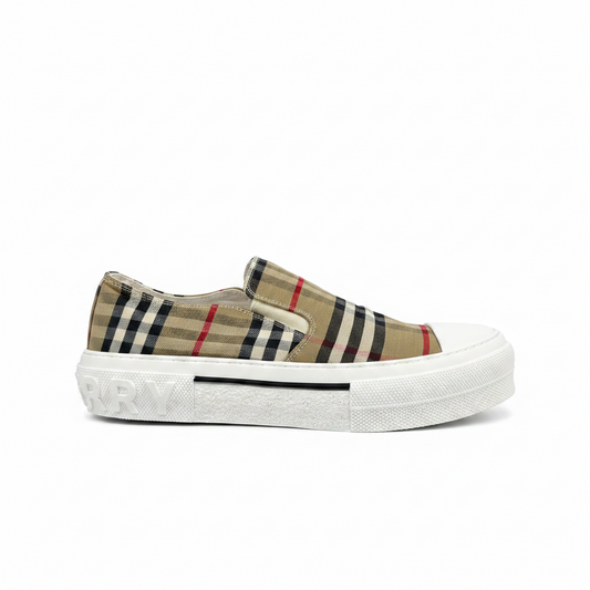 Burberry Slip-On "Beige"