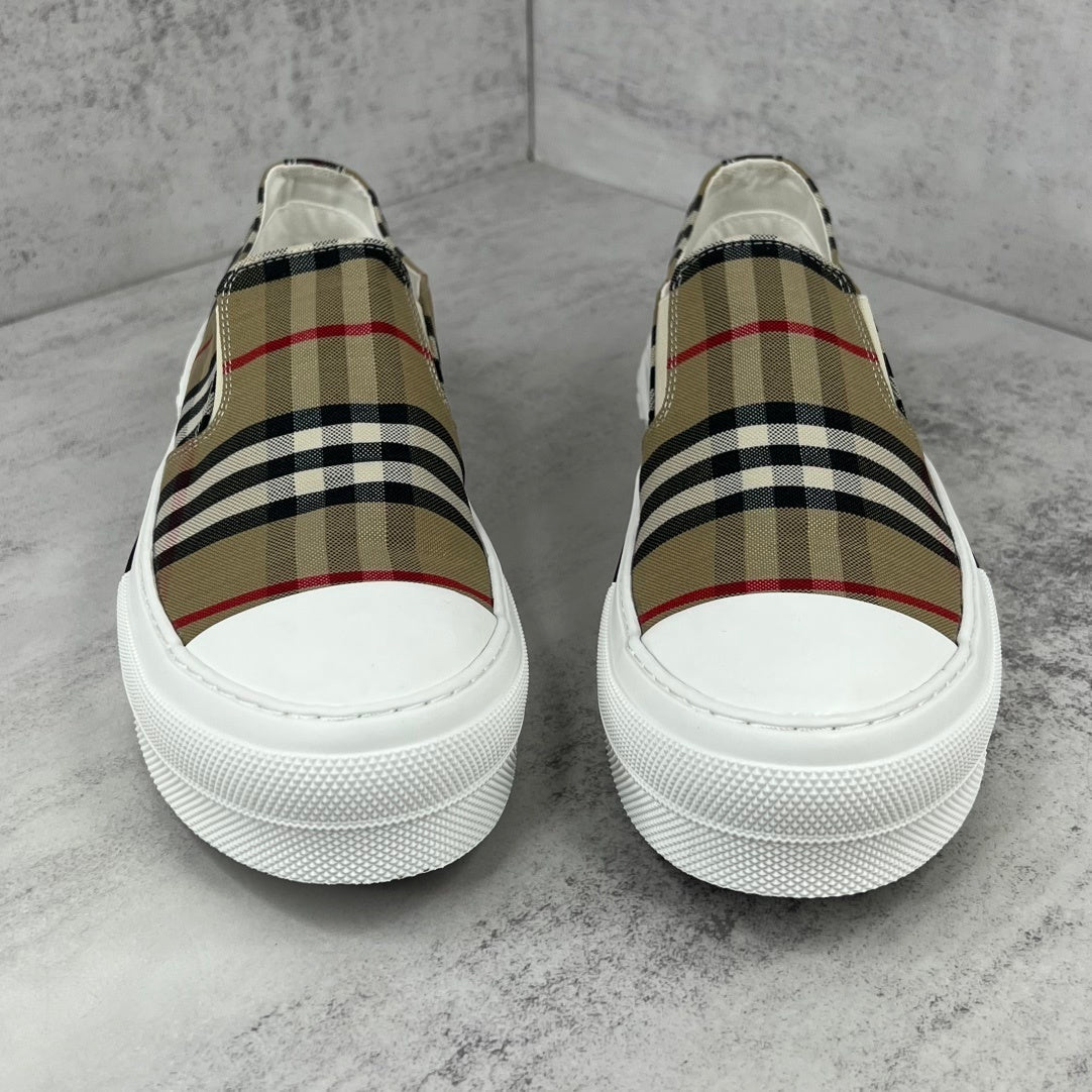 Burberry Slip-On "Beige"