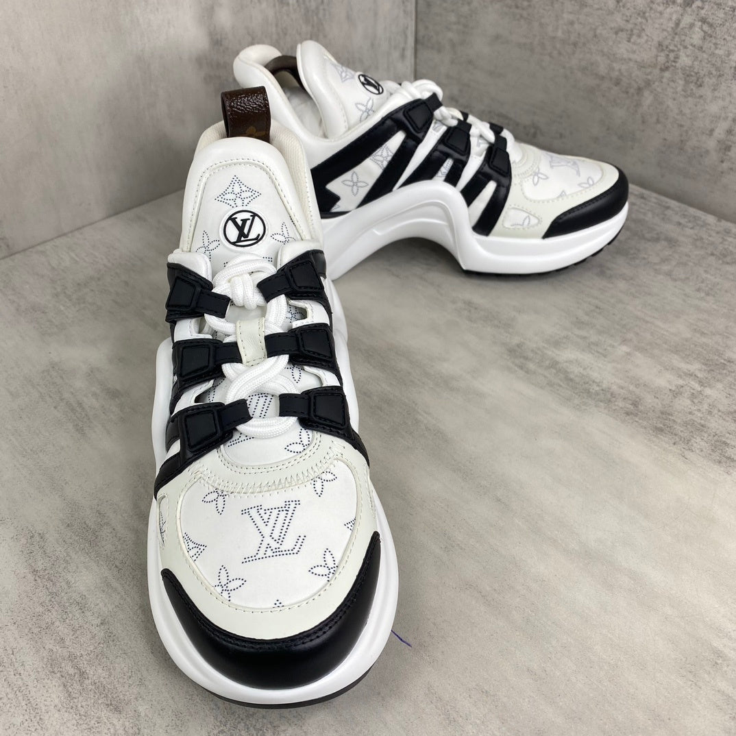 Louis Vuitton Arklight "White-Black-Hollow Monogram"