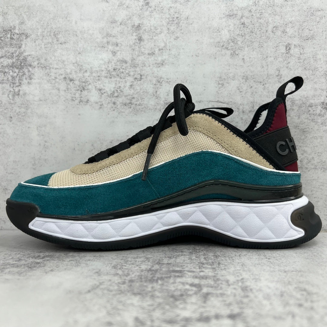 Chanel 22B "Beige-Red-Teal"