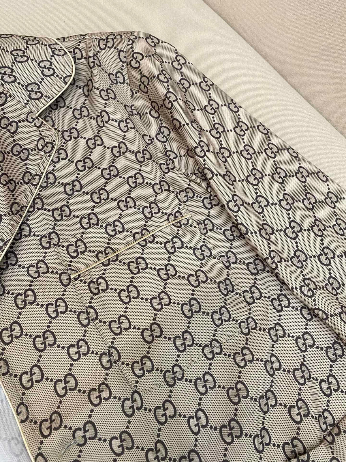 Gucci GG Printed Silk Shirt "Beige"