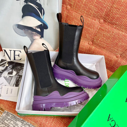 Bottega Veneta Tire Chelsea Boots "Black-Purple"
