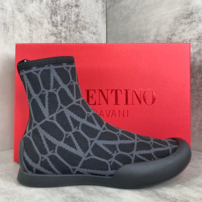 Valentino Garavani Cityshore "Black-Grey Monogram"