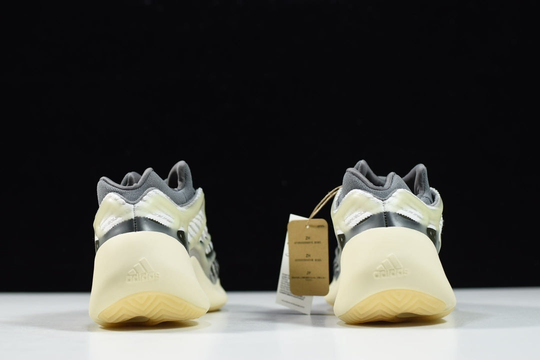 Yeezy 700 V3 "Fade Salt"
