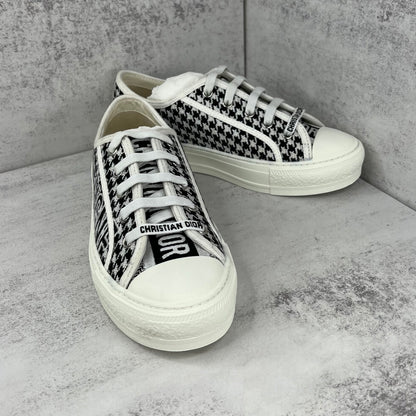 Dior Walk'N'Dior "Black-White Montaigne"