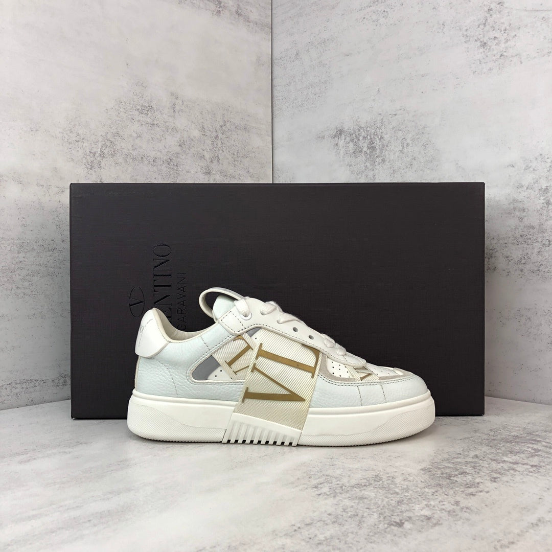 Valentino Garavani VL7N "White-Beige"