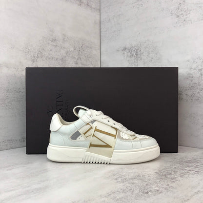 Valentino Garavani VL7N "White-Beige"