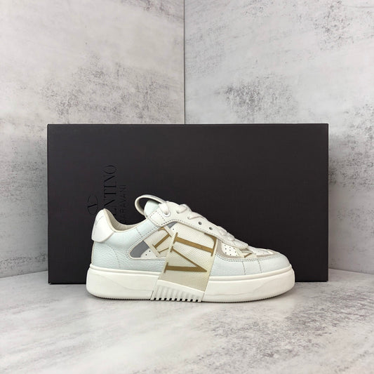 Valentino Garavani VL7N "White-Beige"
