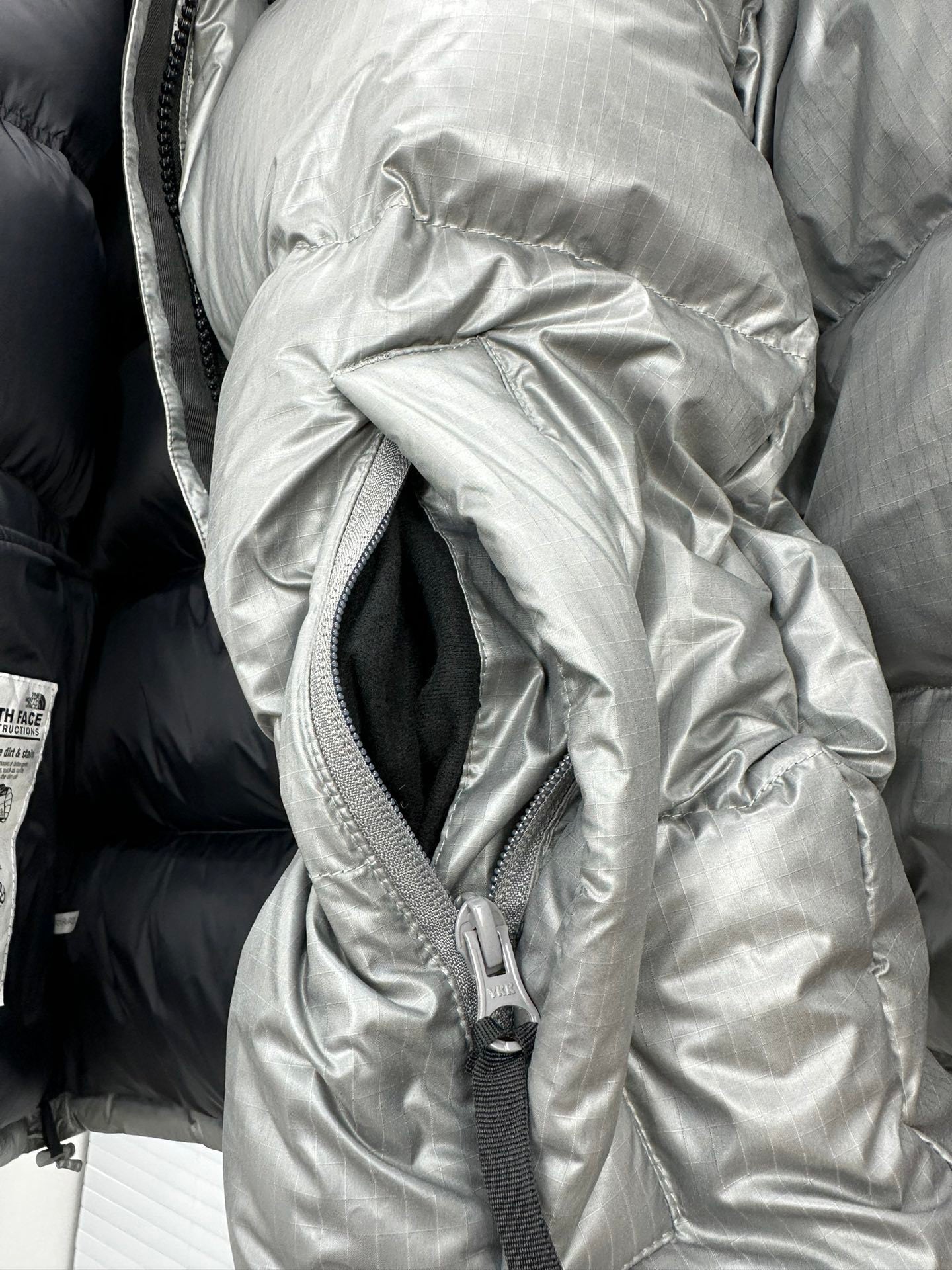 The North Face 700 Down Jacket "Grey-Black"