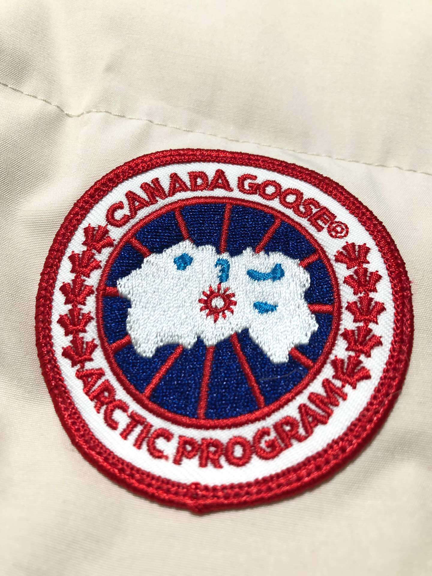 Canada Goose Emory Down Jacket "White"