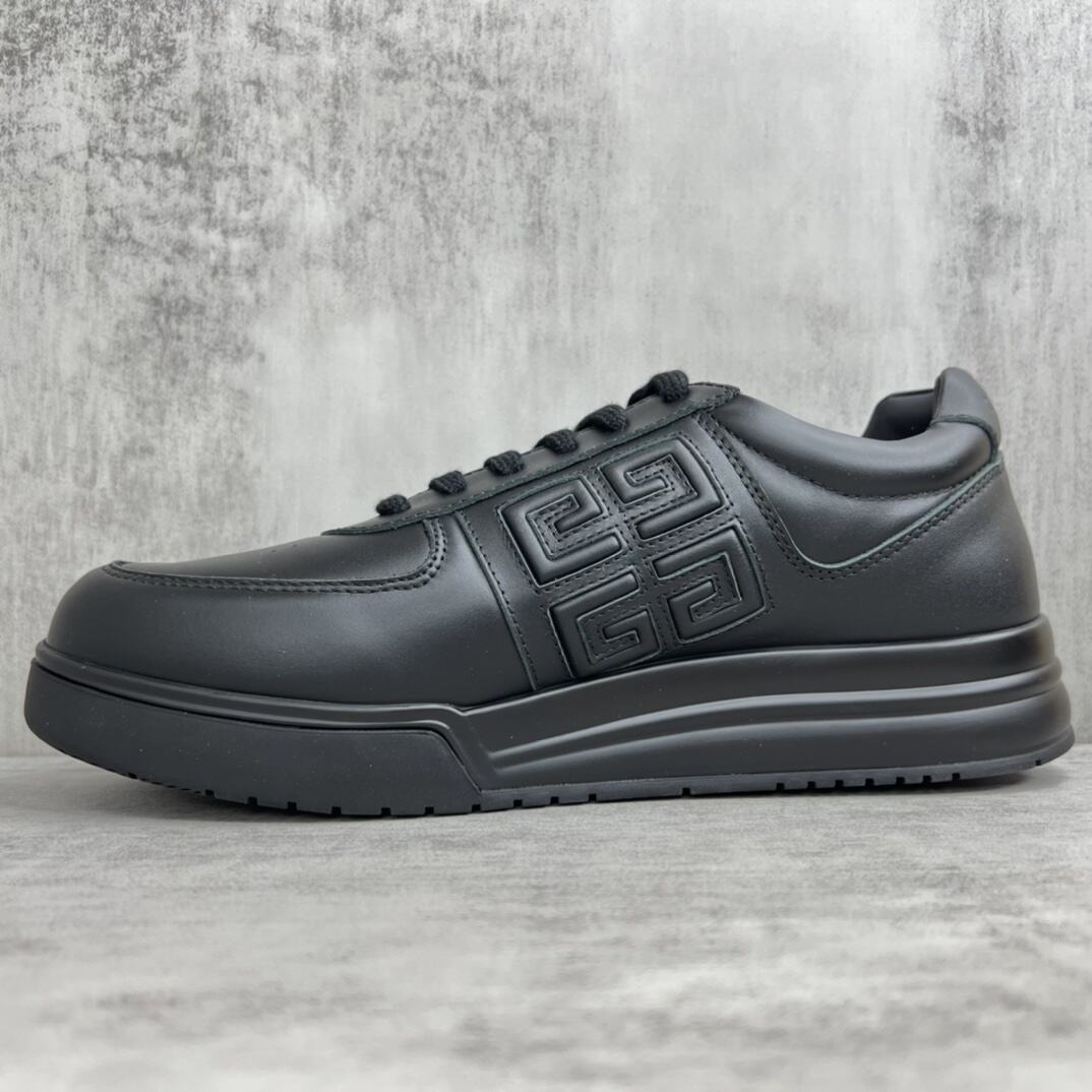 Givenchy Low-Top G4 "Black"