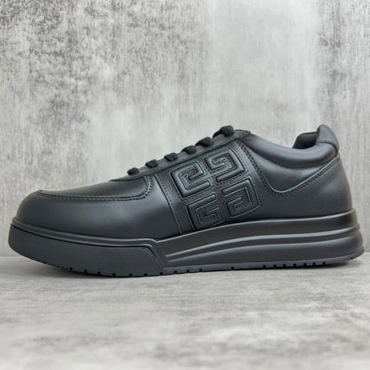 Givenchy Low-Top G4 "Black"