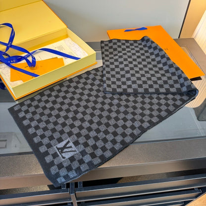 Louis Vuitton Damier Wool Scarf "Black-Grey"