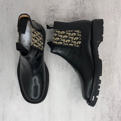 Dior Explorer Chelsea Boots "Black-Beige"