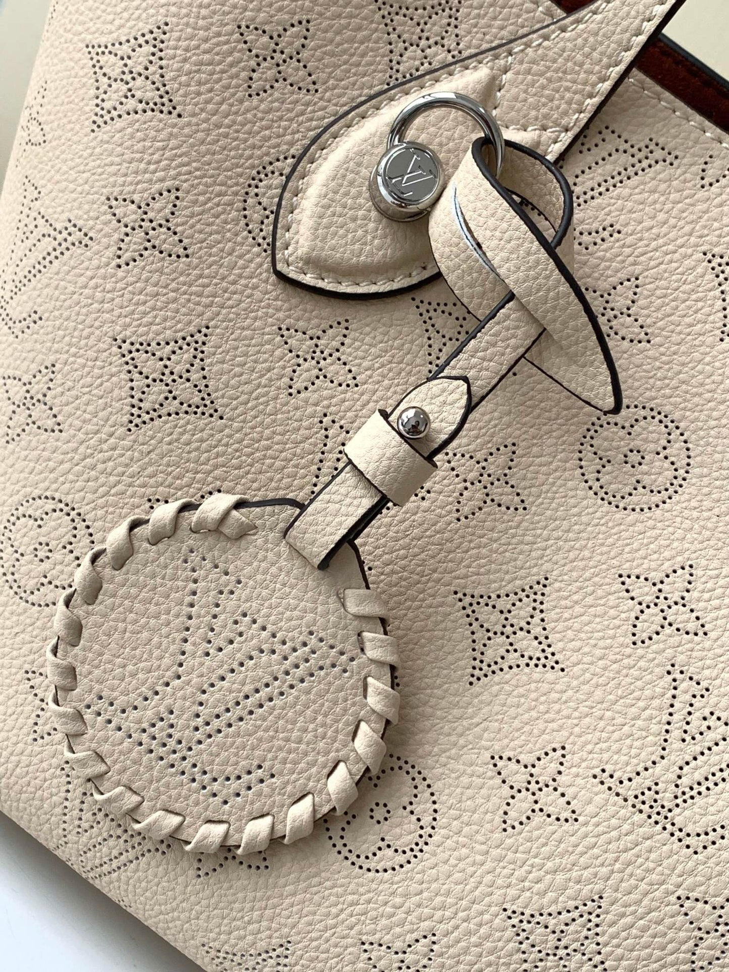Louis Vuitton Blossom PM