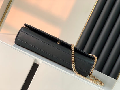 Saint Laurent Kate Medium in Smooth Leather