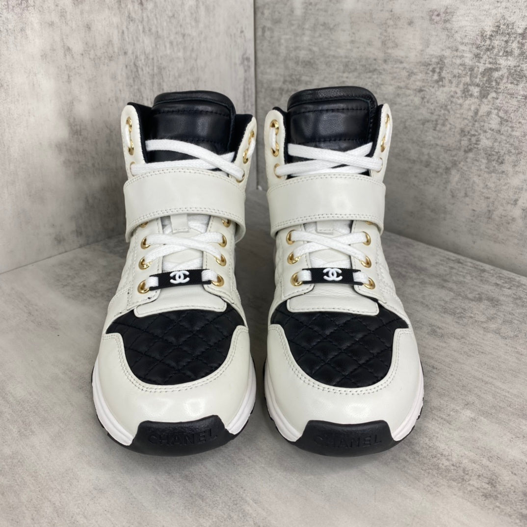 Chanel Interlocking CC High-Top Strap "White-Black"